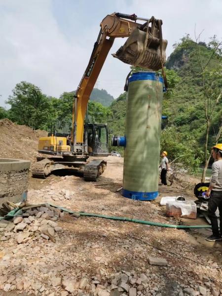新加坡雅安芦山一体化提升泵施工现场